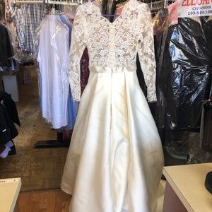 Anne Barge wedding dress. Style: Brooks.